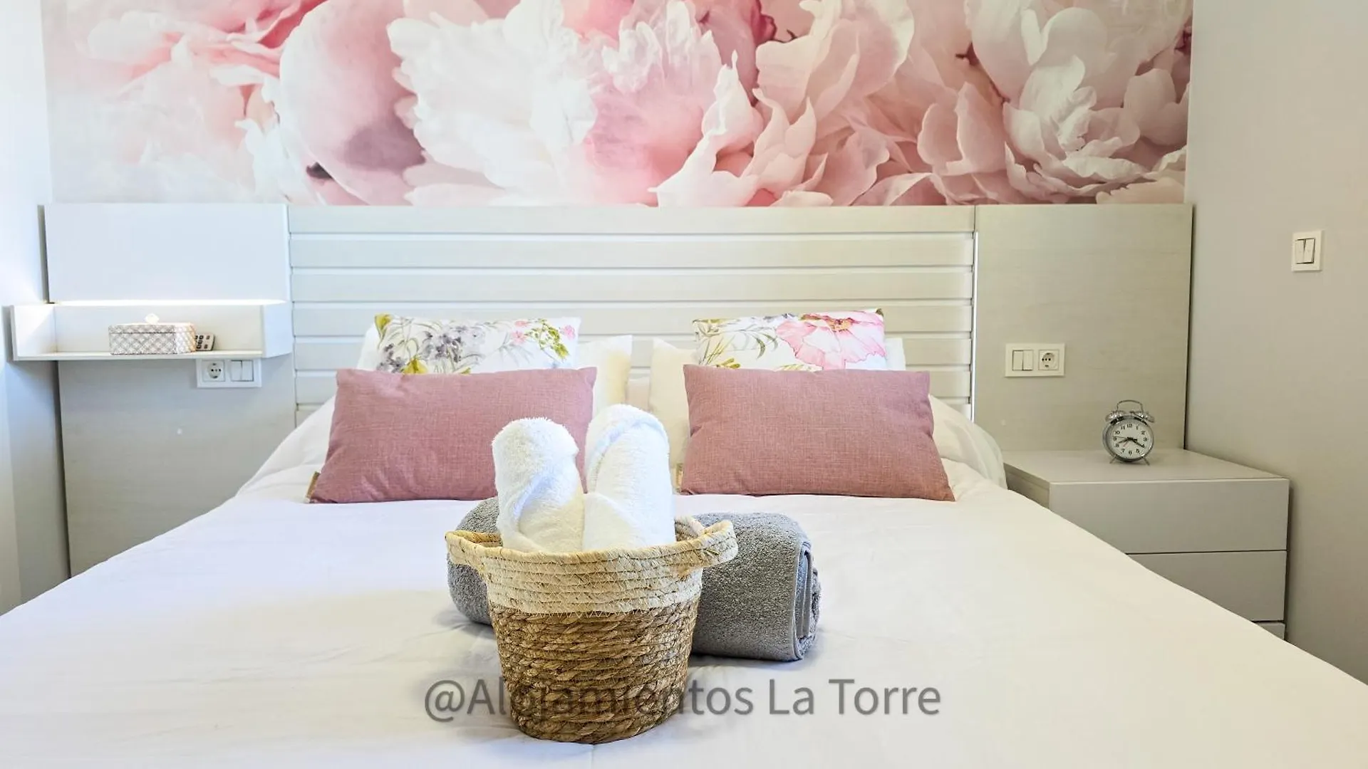 Sup T12 People - Alojamientos La Torre Torre Del Mar Apartment