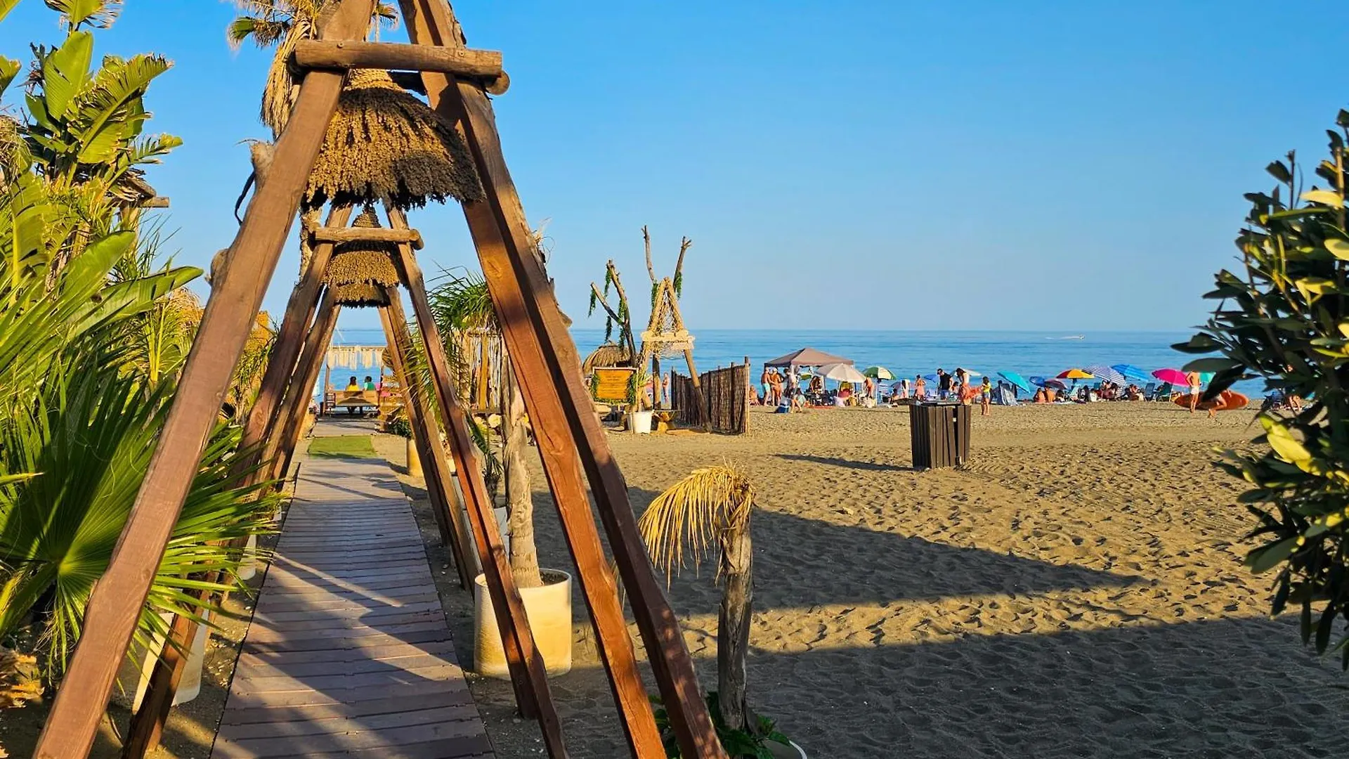 Sup T12 People - Alojamientos La Torre Torre Del Mar Spain