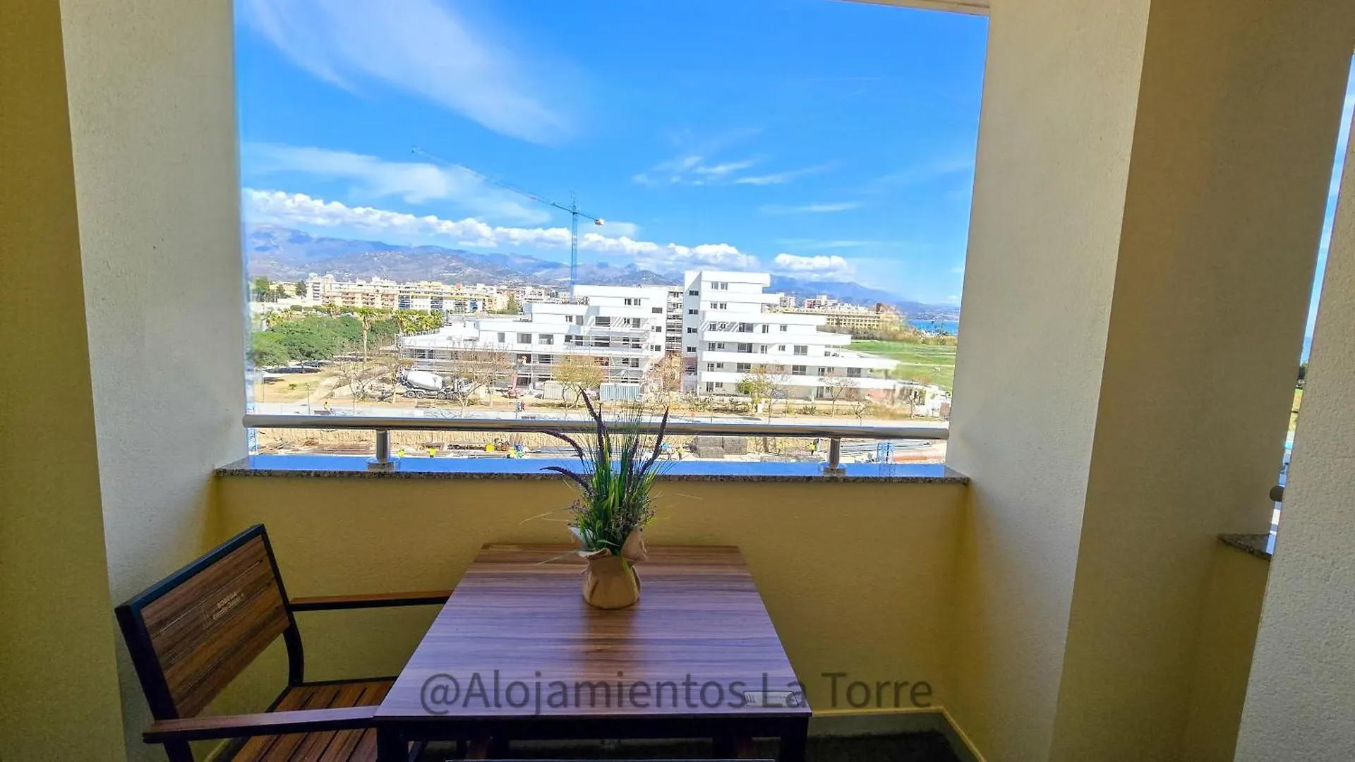 Sup T12 People - Alojamientos La Torre Torre Del Mar 0*,